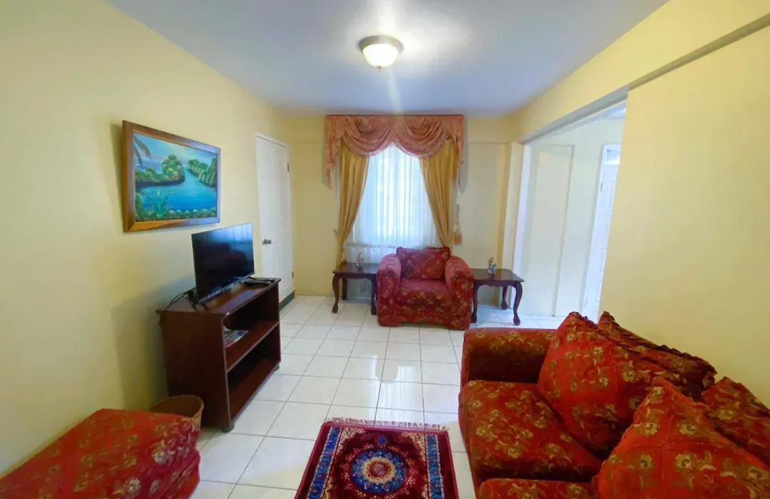 Russell Heights Vacation Home-1